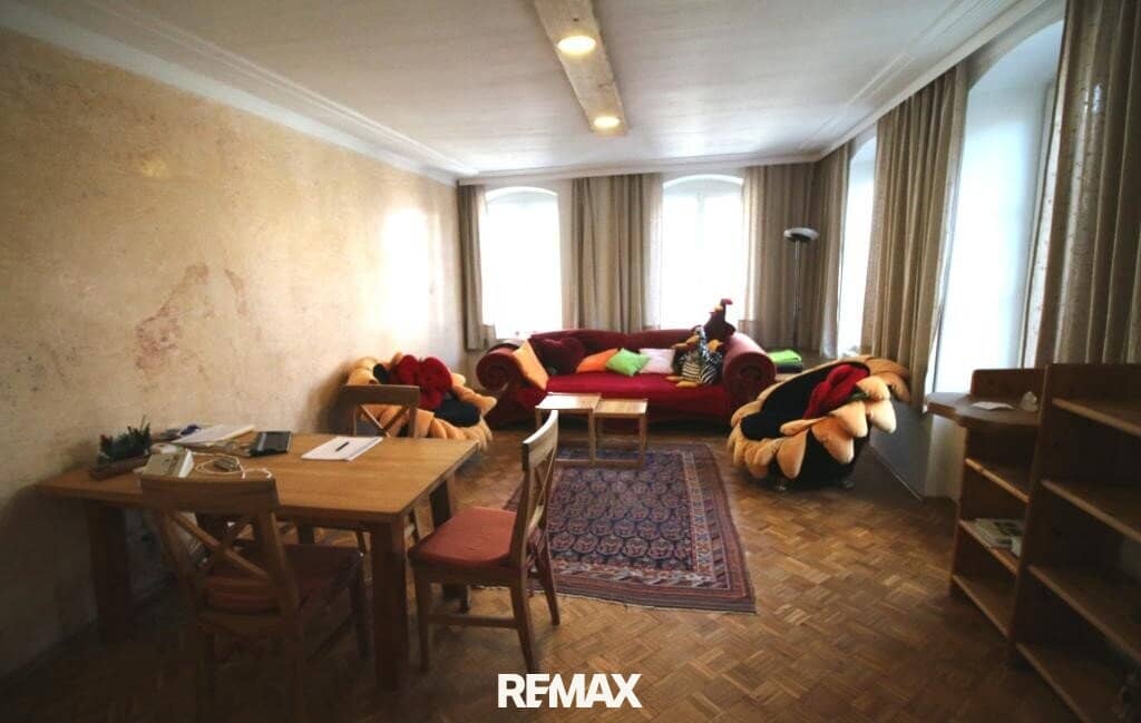 Practice treatment room also available for hourly rental