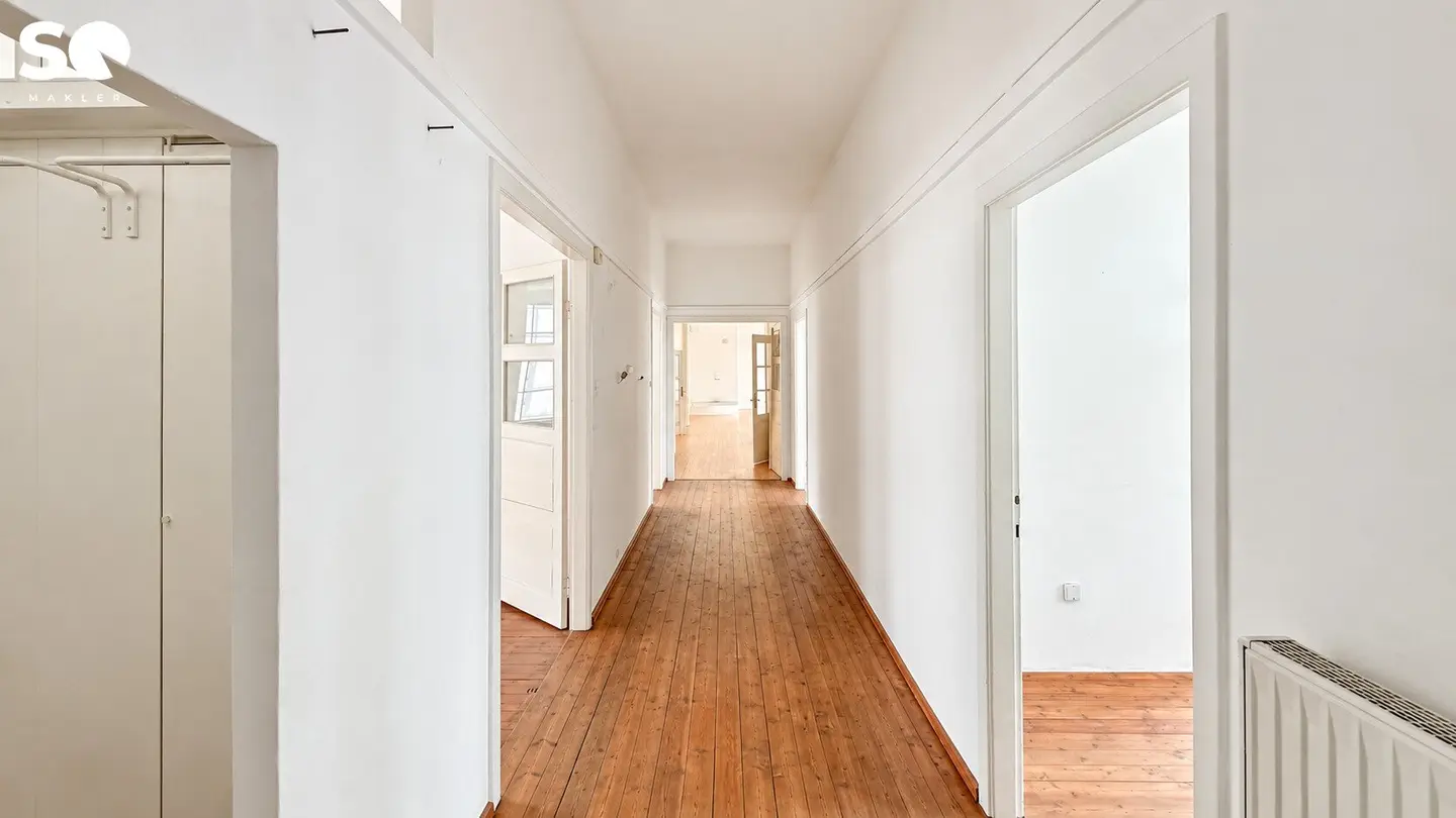 # SQ -SPACIOUS LOFT WITH 255 m² & OLD BUILD CHARM IN 1070 WIEN - 4th Floor | approx. 255 m² | 6 rooms | no elevator