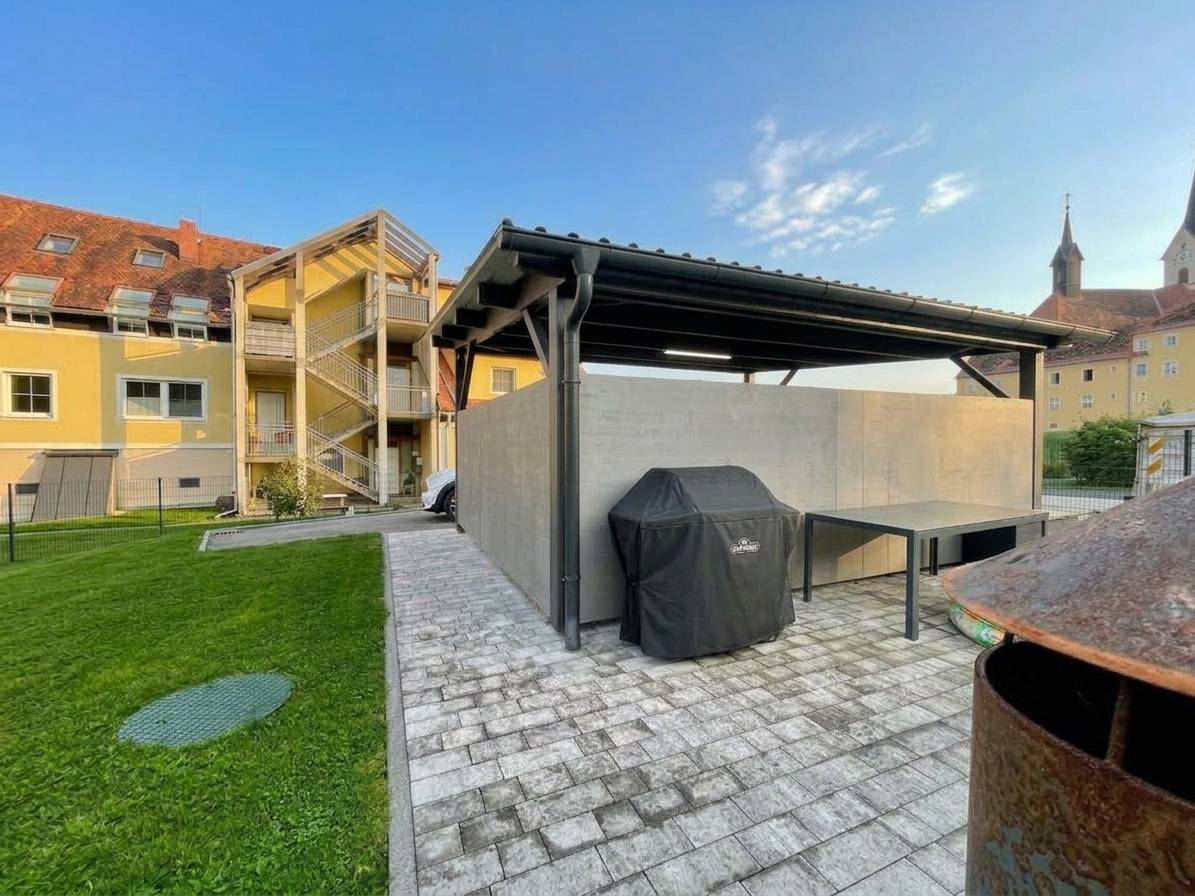 Gepflegte Maisonettewohnung mit privatem Garten und Ladestation