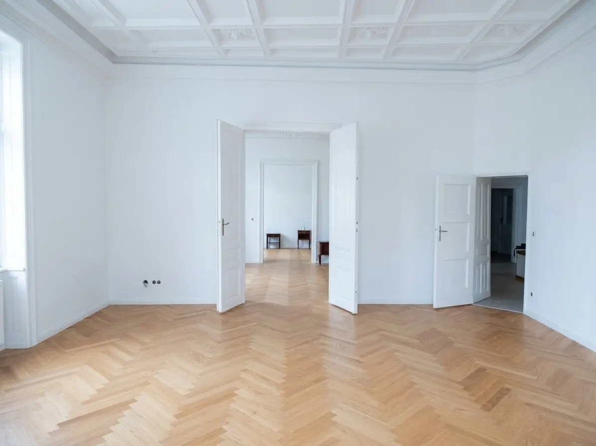 Renovated period apartment with French doors and new parquet floor