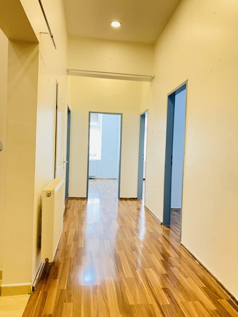 Bright 4-room apartment with terrace near AUGARTEN