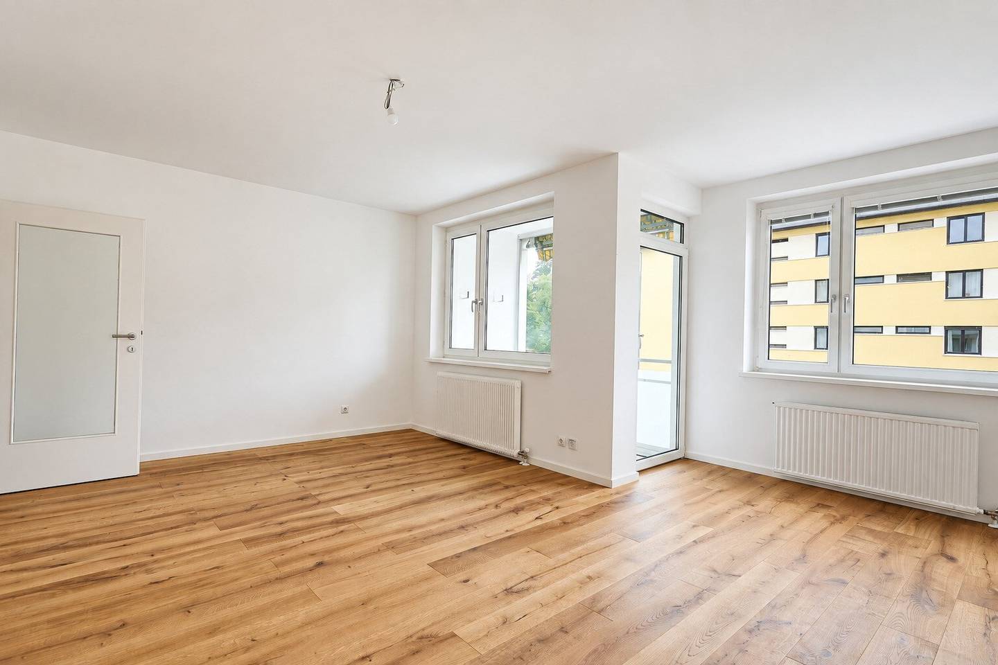 Frisch sanierte 3-Zimmer-Wohnung mit getrennter Küche und Loggia
