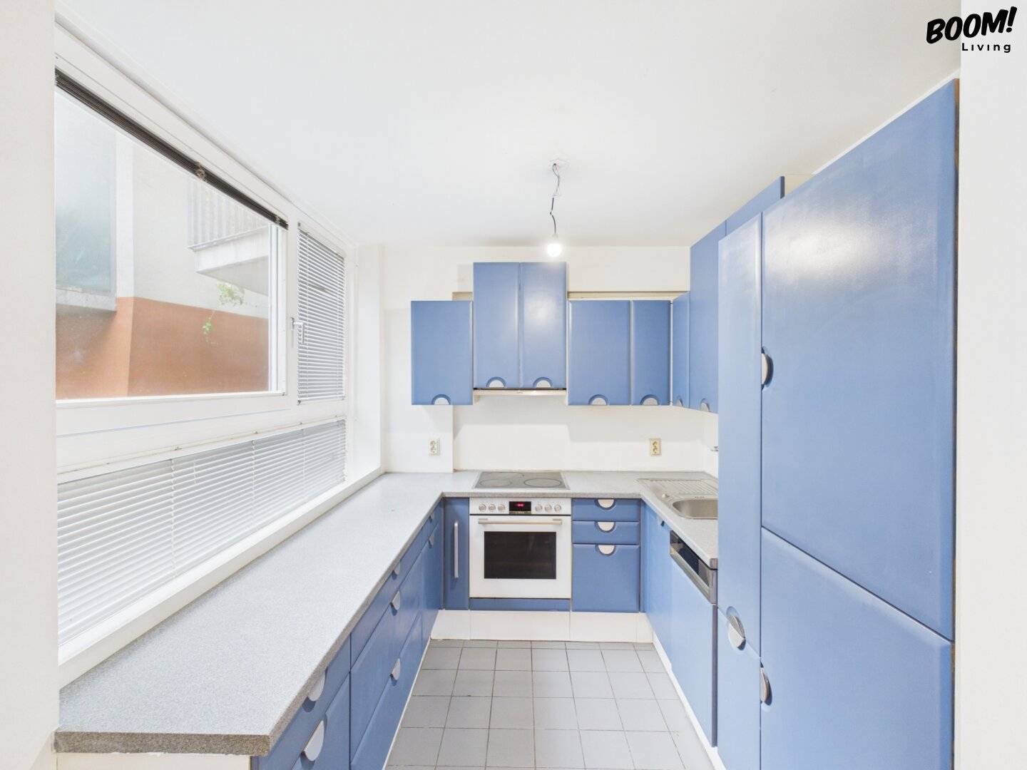 Modern 2-room apartment with balcony near AKH and University – Attractive leasehold apartment in sought-after location