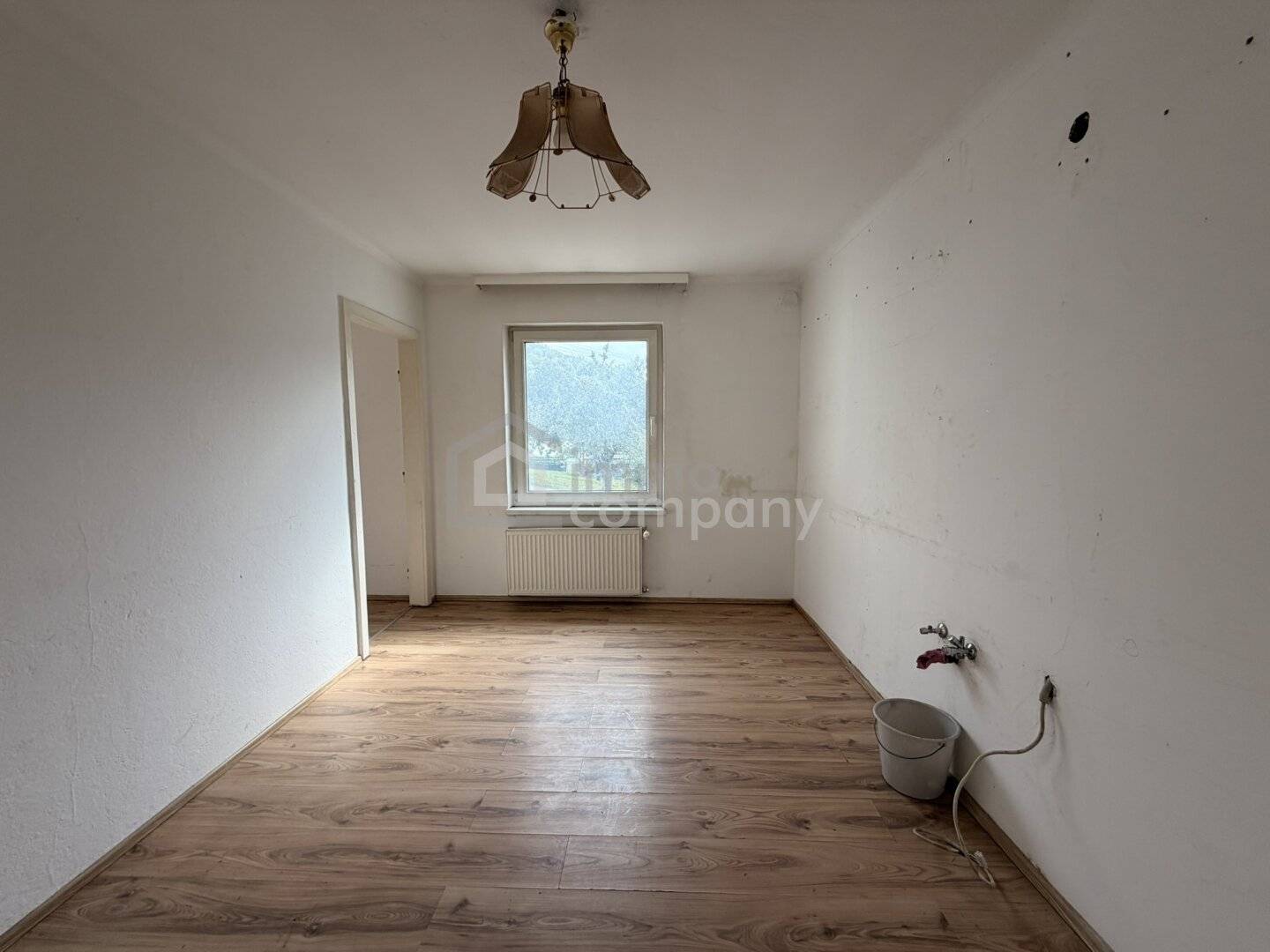 SINGLE or COUPLE HIT - Cozy 2-room apartment with parking
