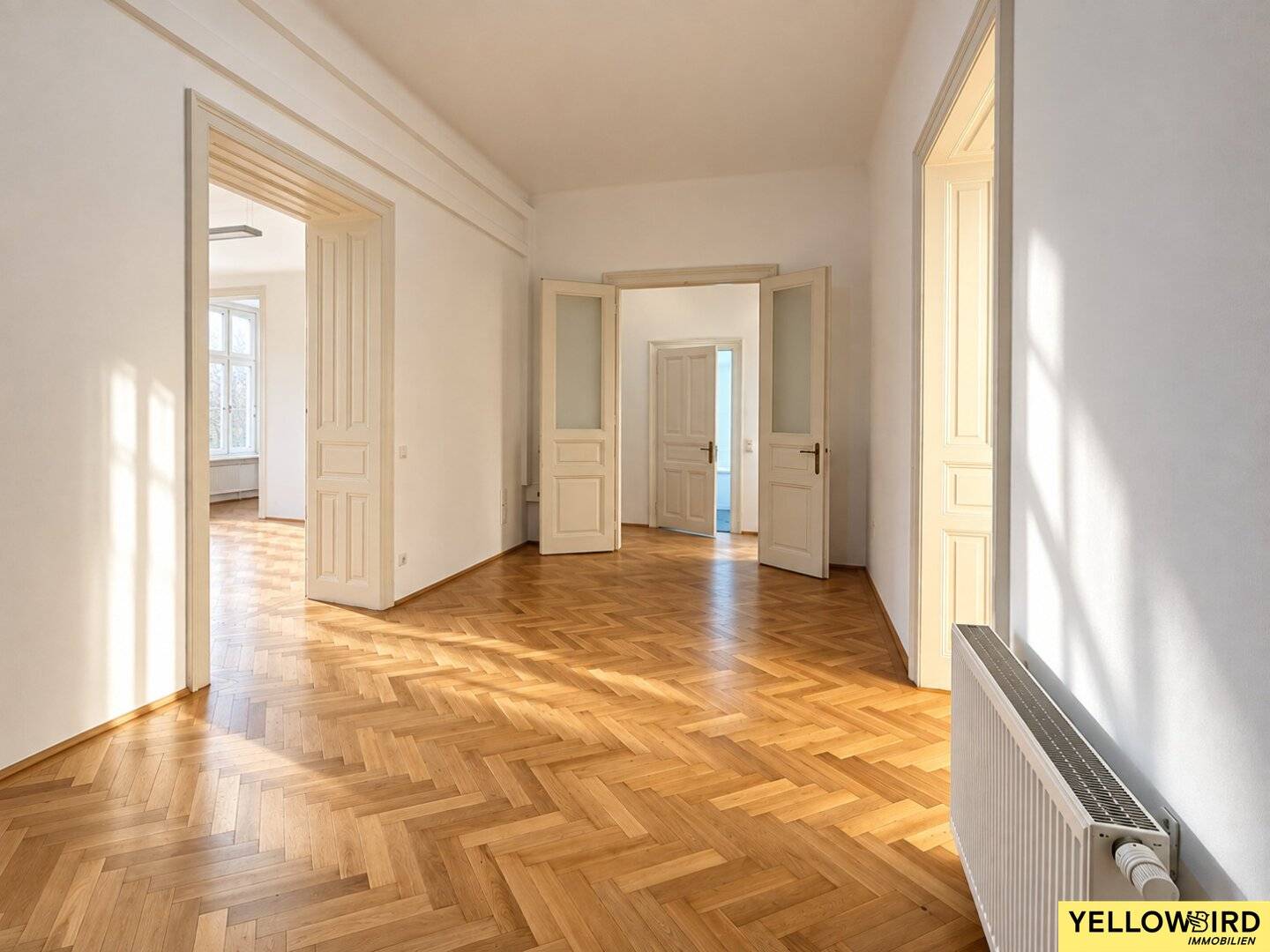 Helle 5-Zimmer-Altbauwohnung mit beeindruckender Raumhöhe, großzügigen Räumen, Klimaanlage und Top-Standort am Naschmarkt