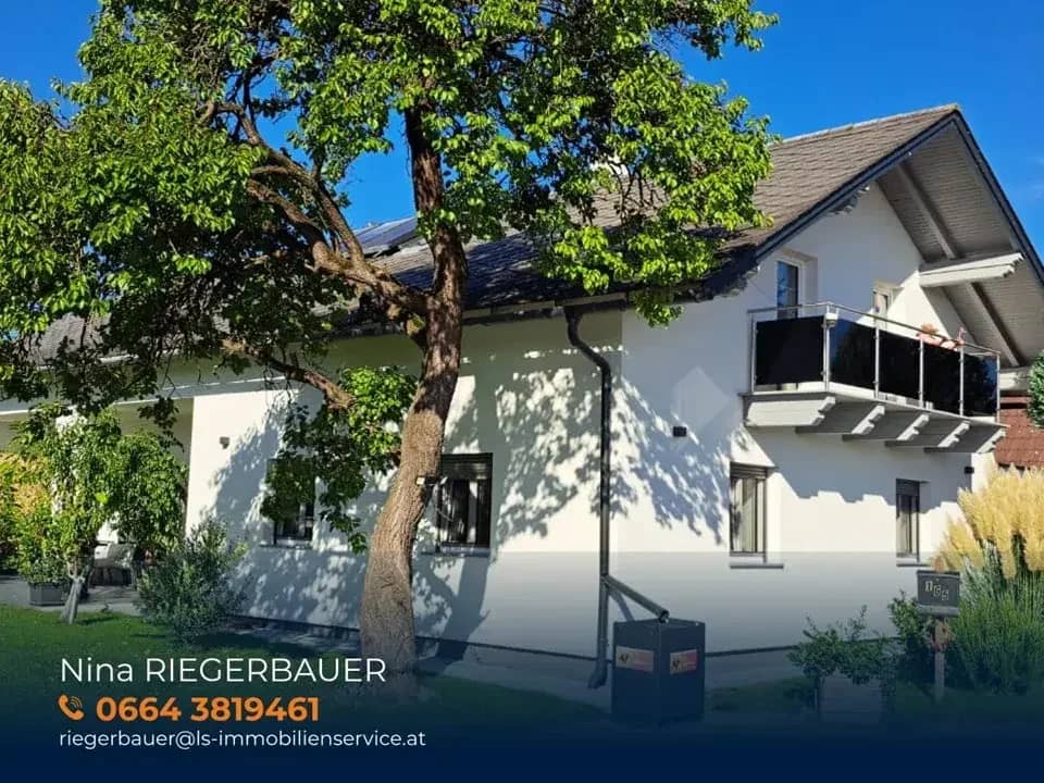 Spacious, fully renovated single family house with large garden and terrace in a quiet location