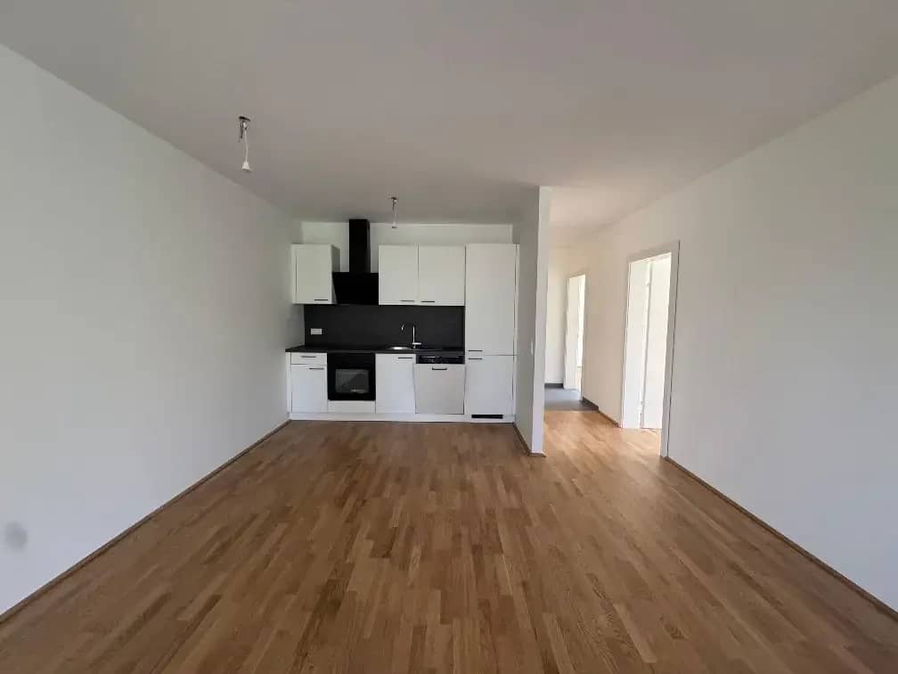 4-room new build apartment on 1st floor with lift and loggia in Billrothgasse
