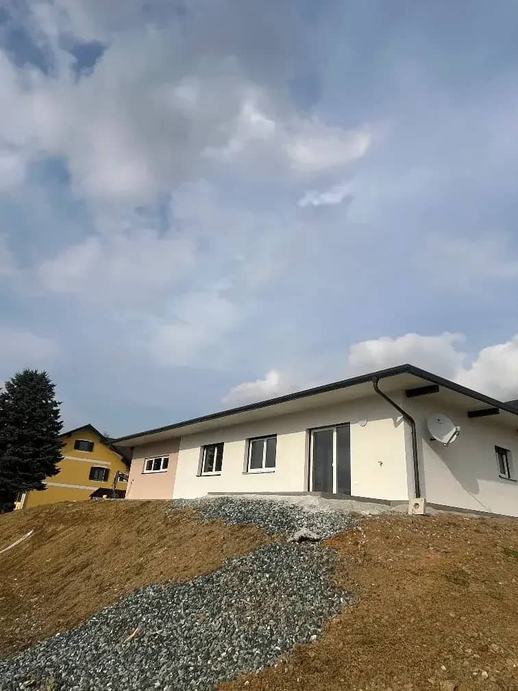 Moderner Bungalow in Massivbauweise - Nachhaltig, kompakt und zukunftssicher wohnen