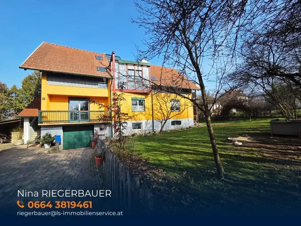 Spacious house with a veterinary practice operated until recently and versatile usage possibilities
