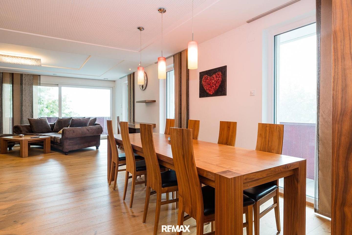 "Three Levels - One Home" - Versatile residential house with 3 residential units in St. Veit im Pongau