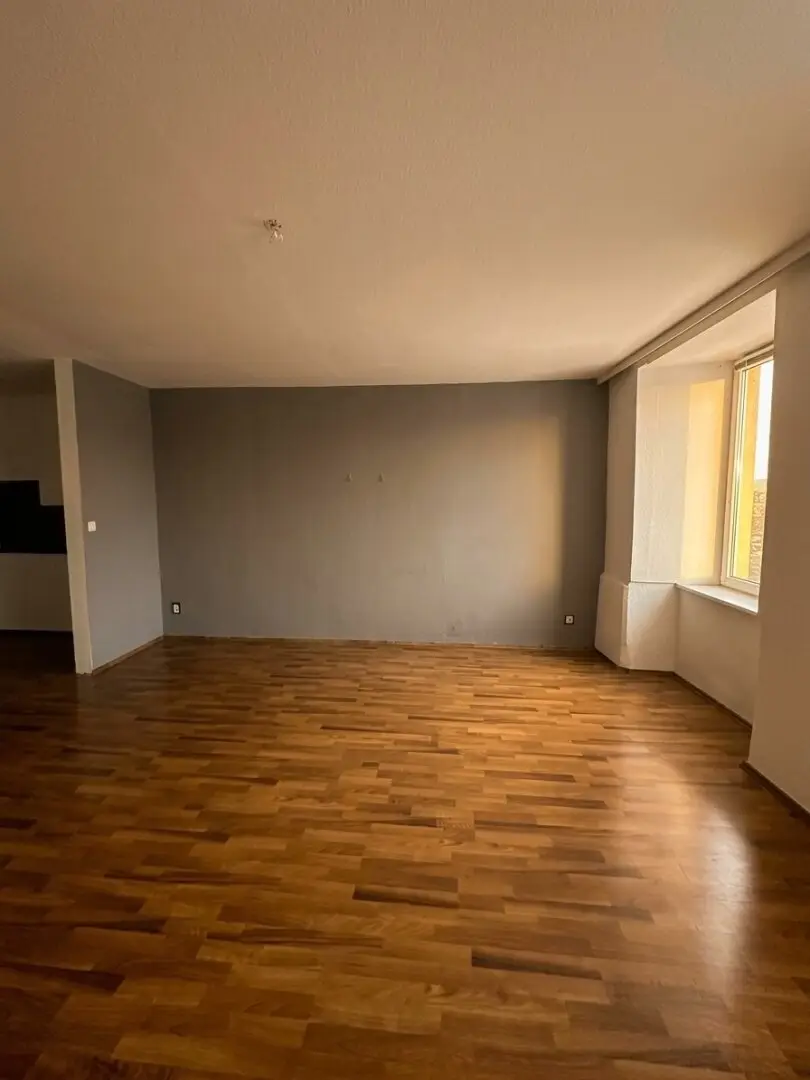 Altstadt Wohnung mit 140m² und Balkon