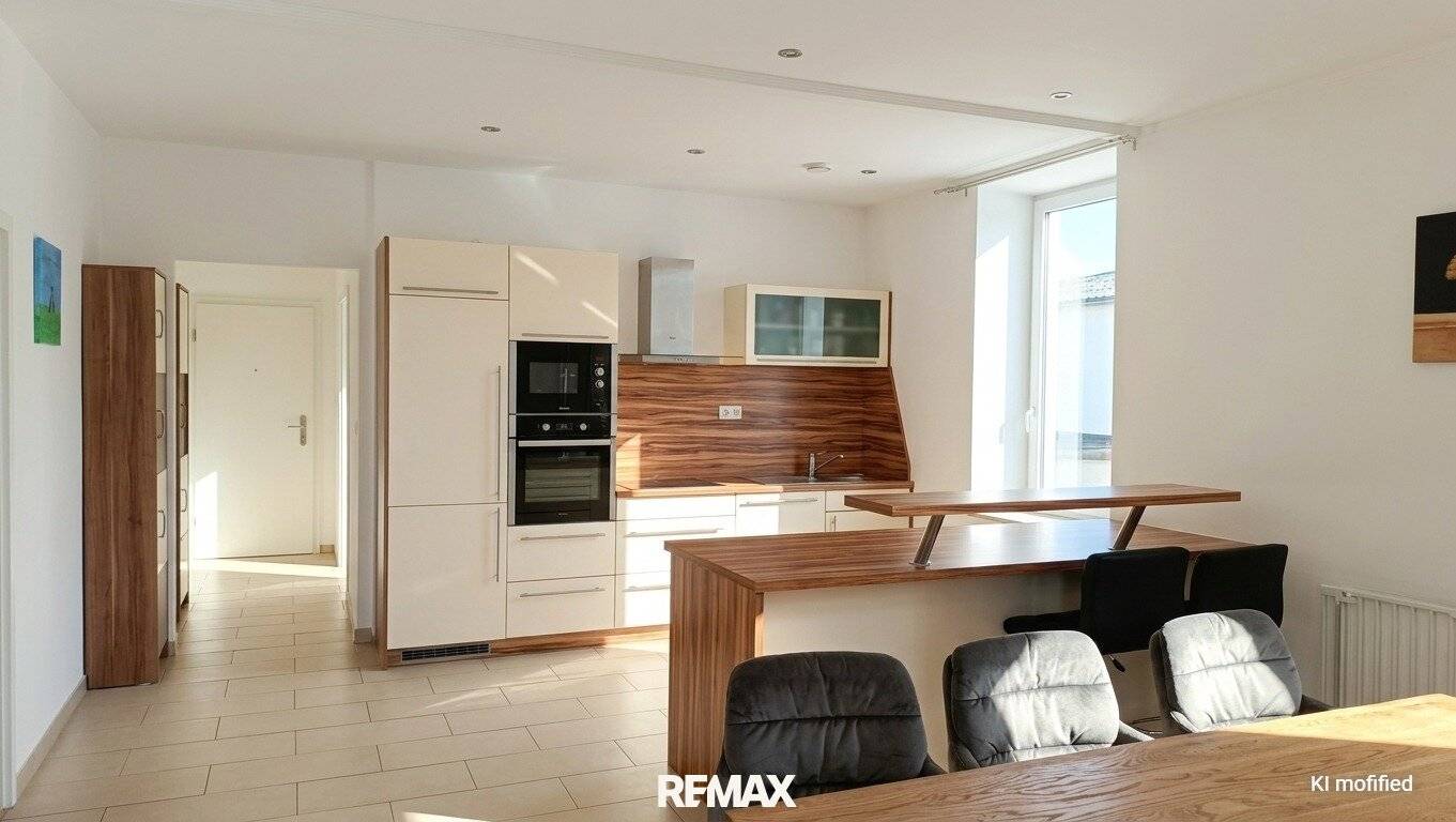 Large Apartment with 5 Rooms