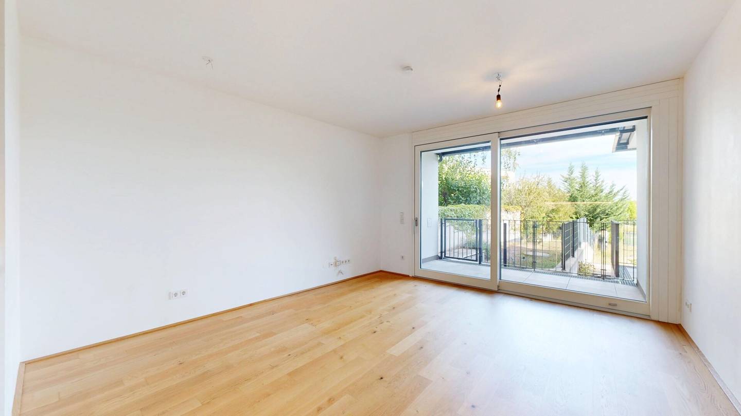 Fantastic new build apartment with swimming pond | 3 rooms | balcony + loggia | high living comfort | near Burg Liechtenstein