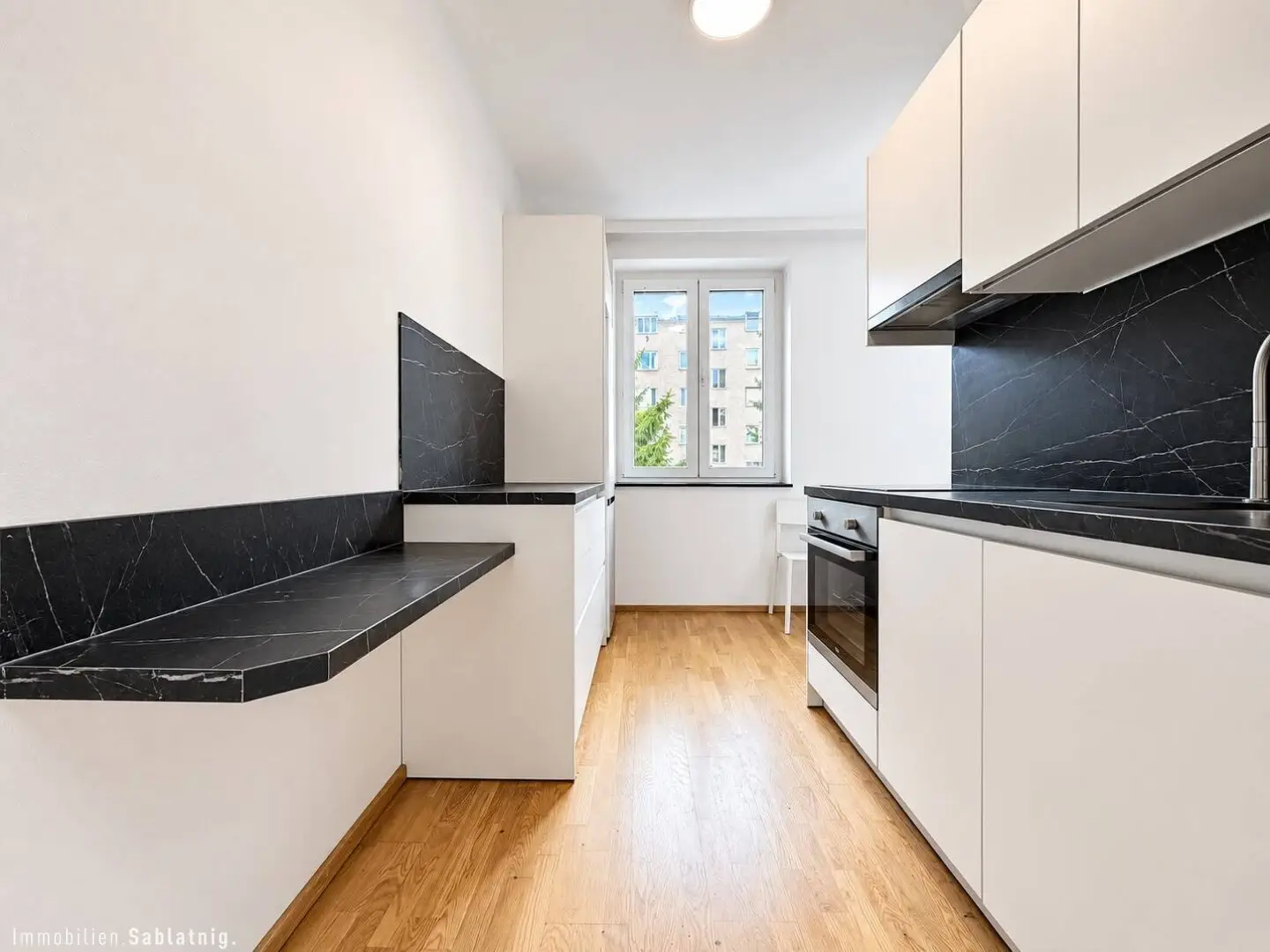 CENTRAL! COMFORTABLE! VERSATILE! Living with best possibilities in Favoriten!