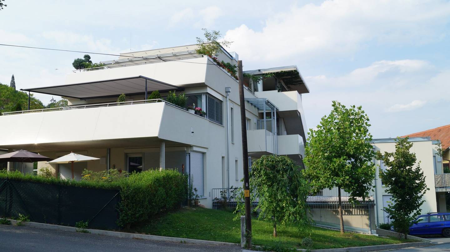 Baiernhofweg - Beautiful cozy 3-room apartment with garden and underground parking space in complete quiet location
