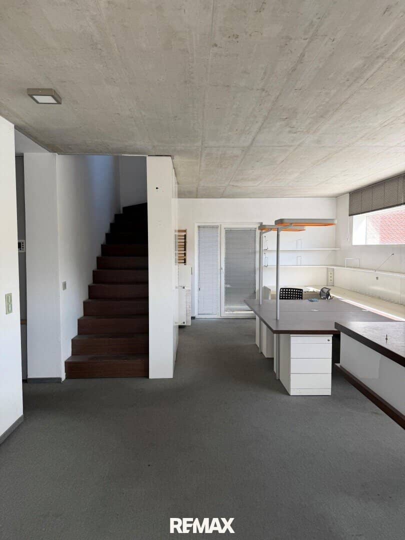 Wohn-/Bürogebäude mit Potential!