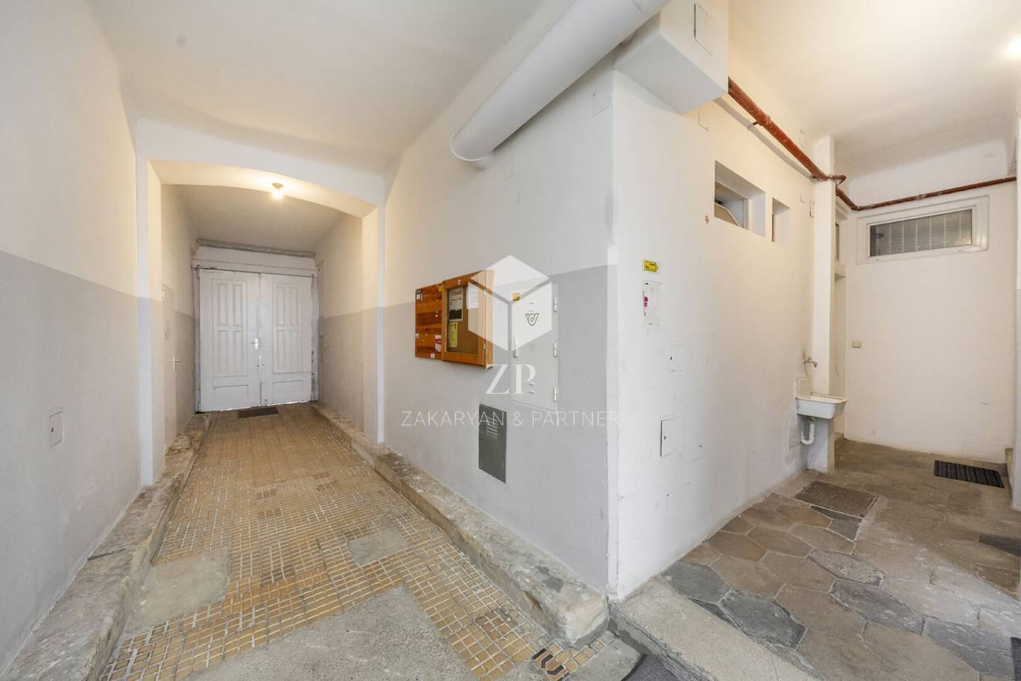 Tenement house with potential in the 1170 district and attractive yield opportunity