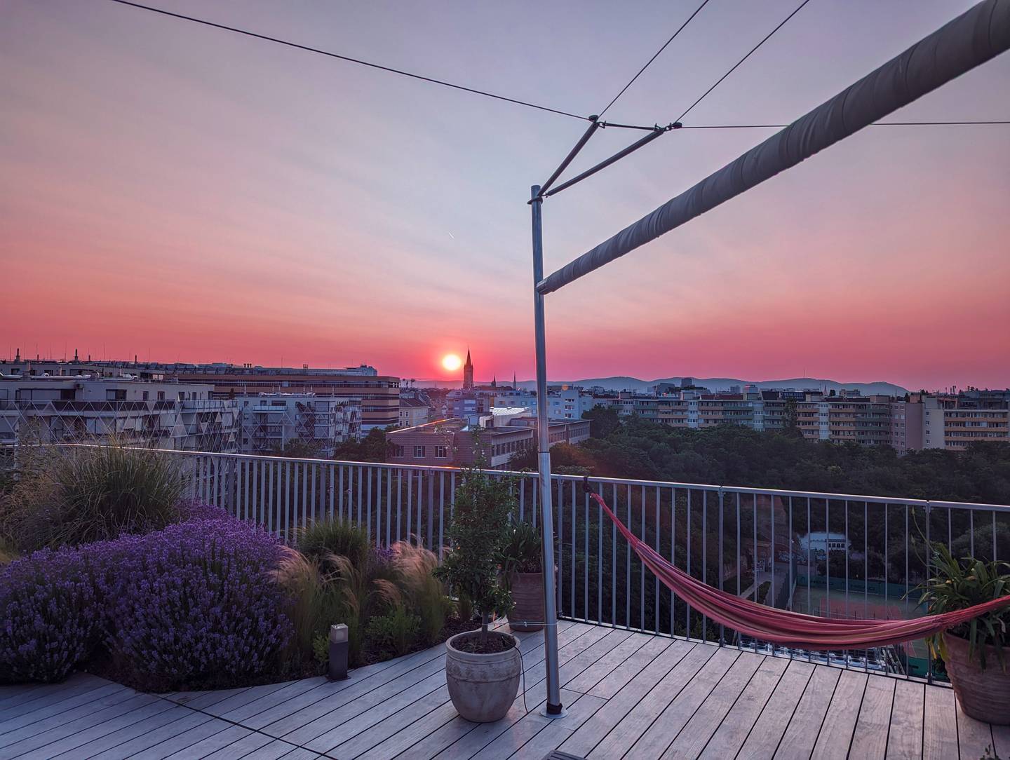 Penthouse mit privater Dachterrasse und Pool