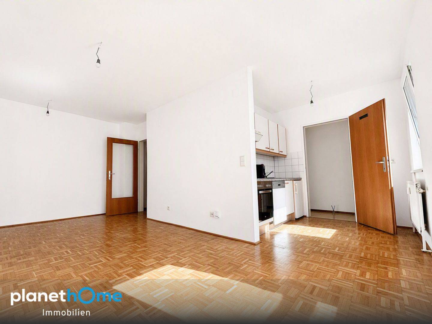 Bright apartment with living kitchen near Westbahnhof