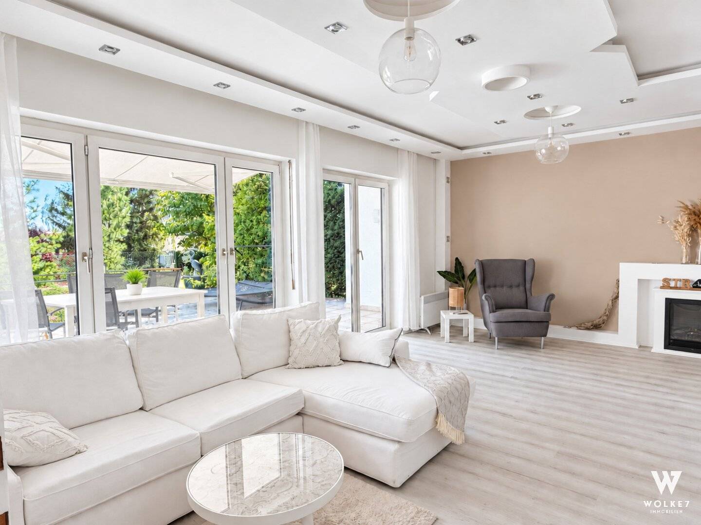 Bungalow in Strasshof | 120 m² living area | 4 rooms | South terrace &amp; dream garden