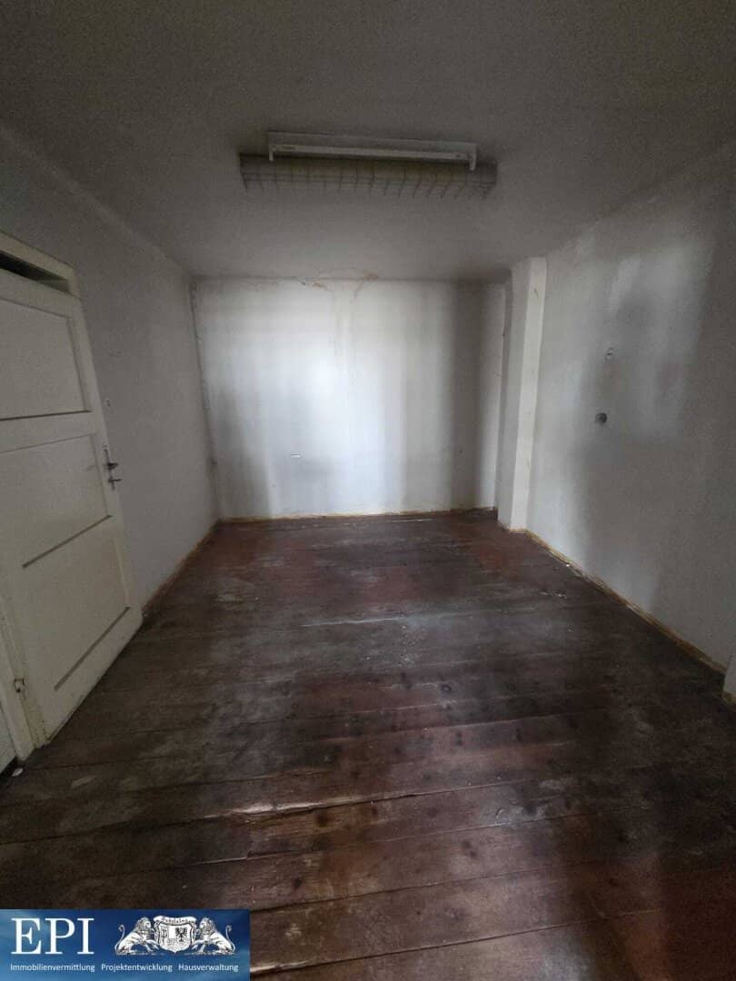 Storage/Commercial Space