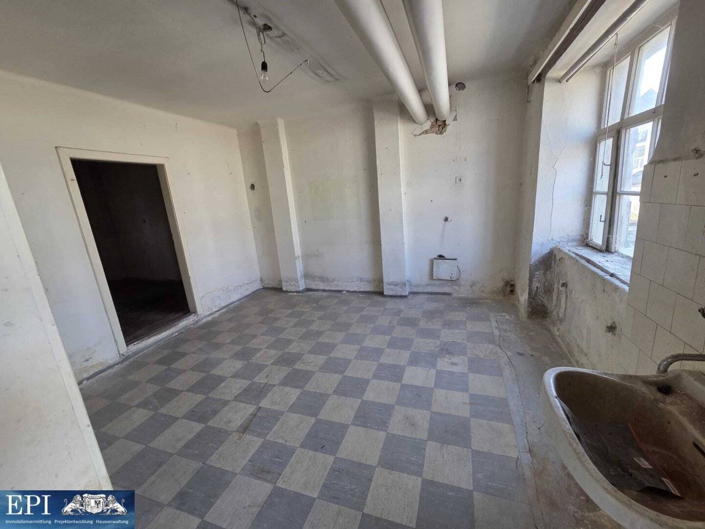Storage/Commercial Space