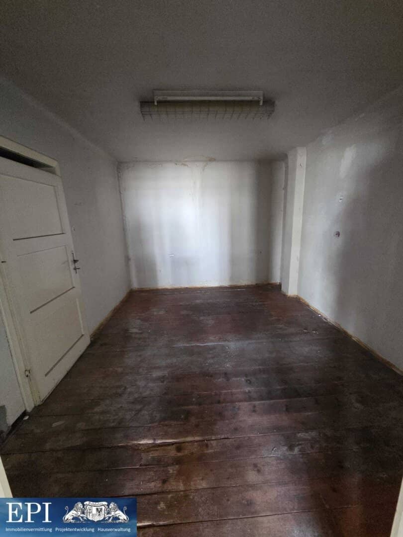 Storage/Commercial Space