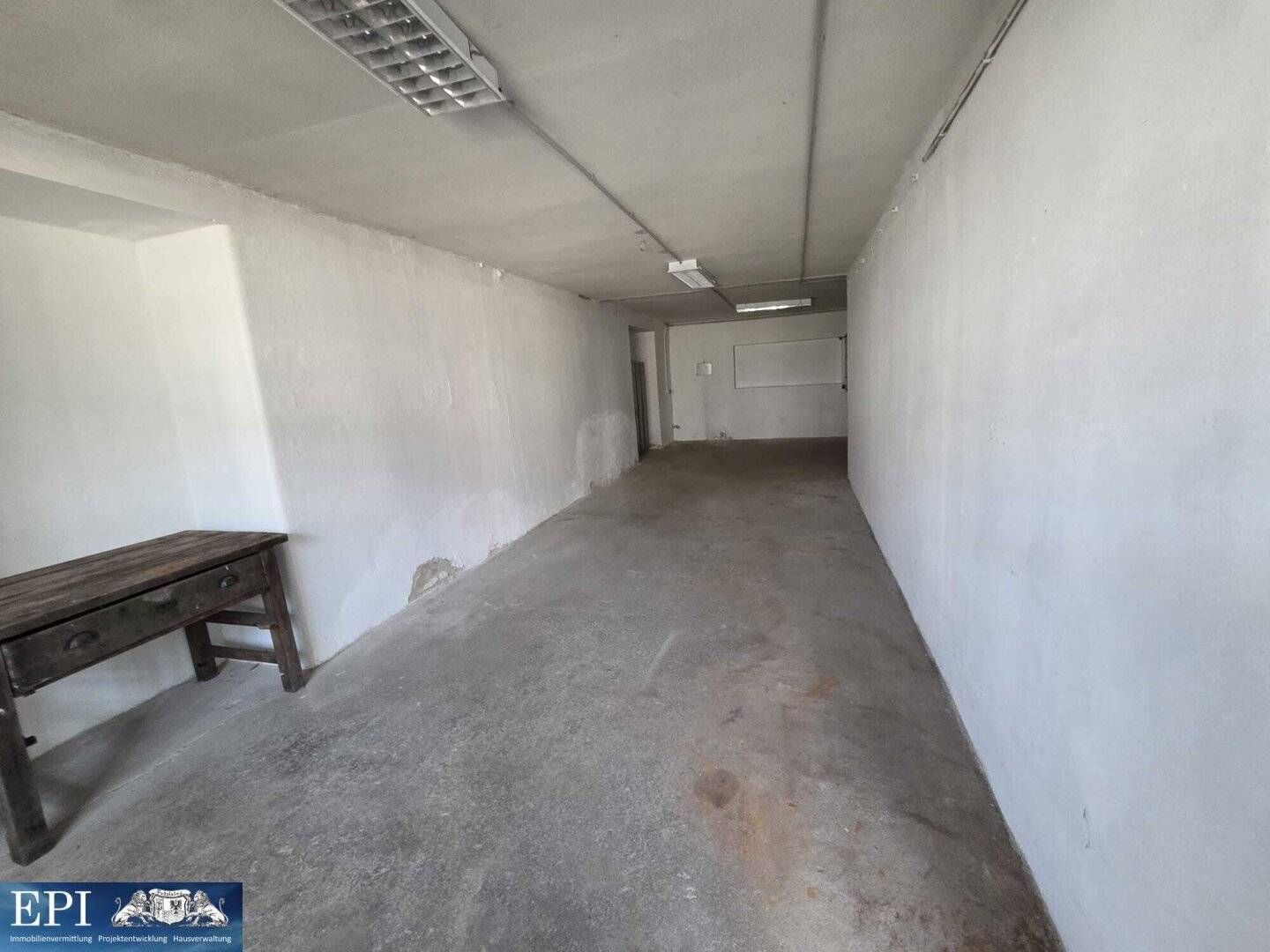 Spacious premises versatilely usable for rent