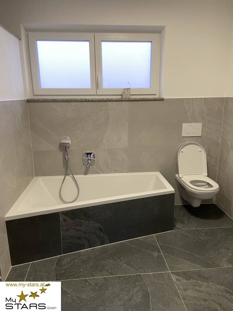 großes Einfamilienhaus mit 5 Zimmer, 130 m², Garten, Pool, Garage u.v.m.