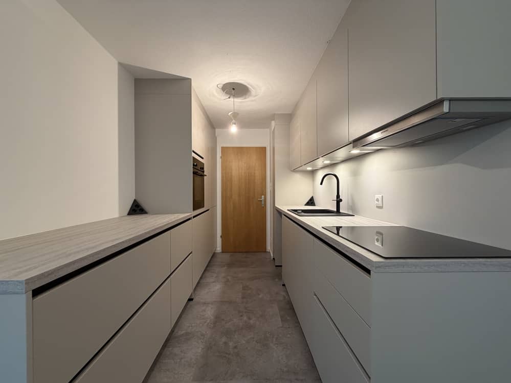 Modernisierte Wohnung in Seenähe mit Balkon
