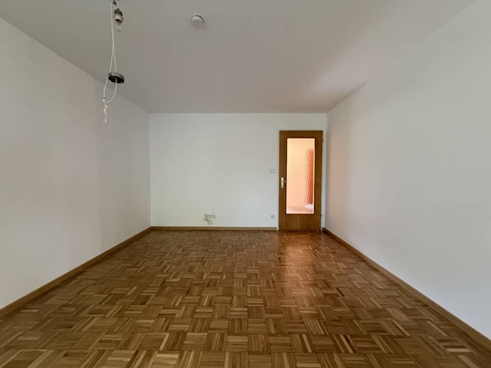 Modernisierte Wohnung in Seenähe mit Balkon