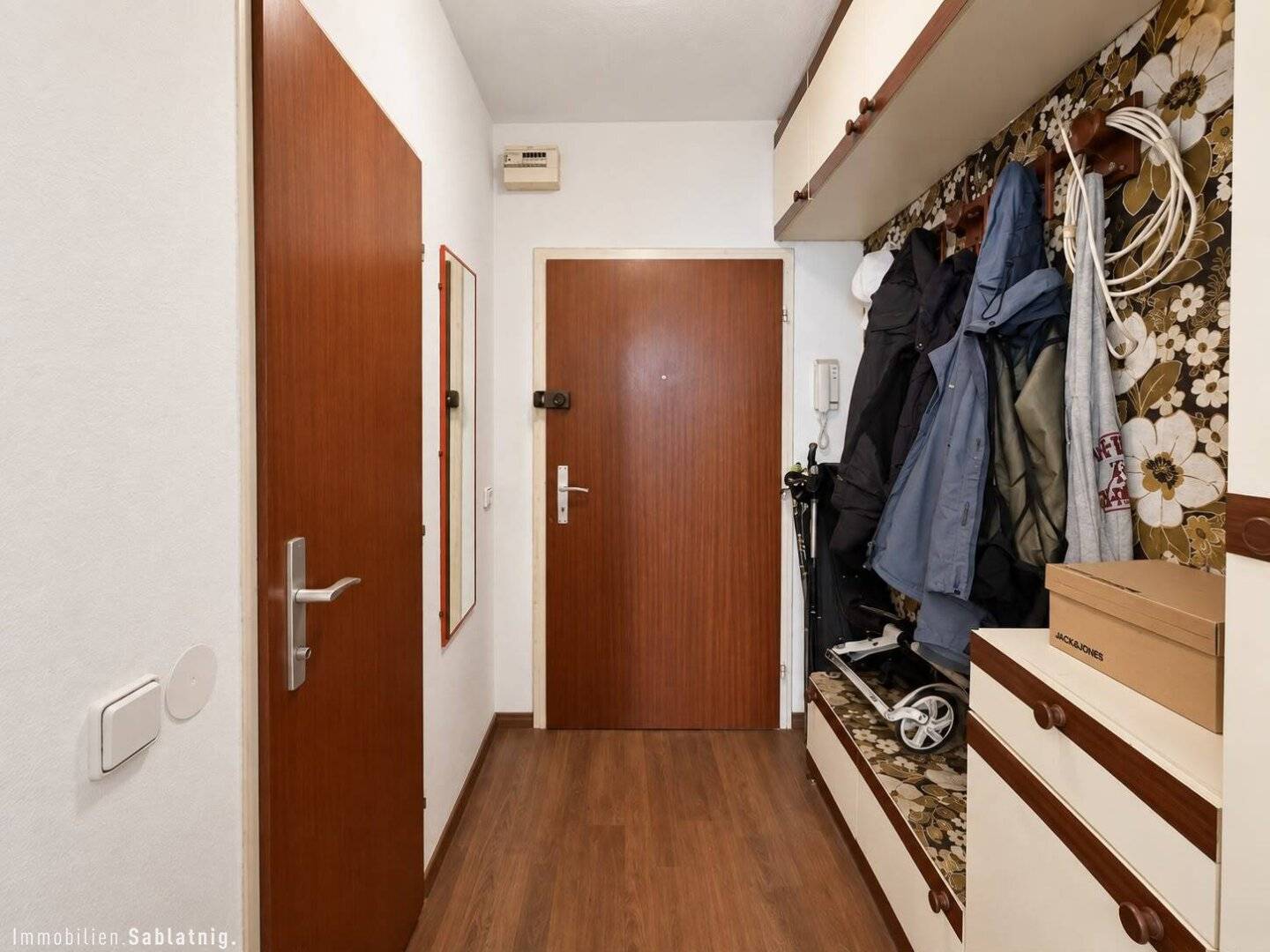 URBAN! CENTRAL! WELL MAINTAINED! Perfect 1-room apartment in Vienna