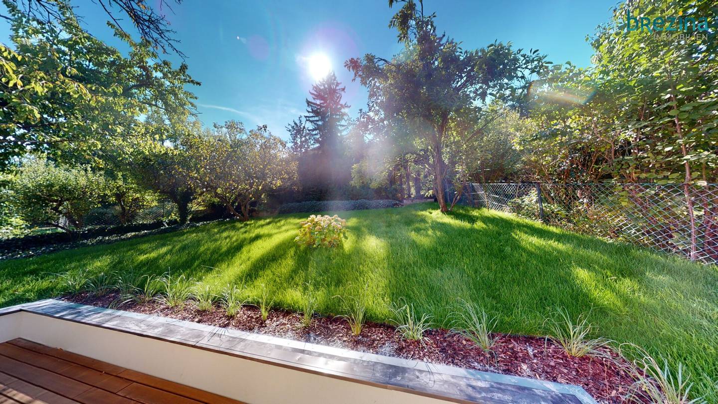 Rarity in absolute green location of Neuwaldegg - Dream house with paradisiacal garden