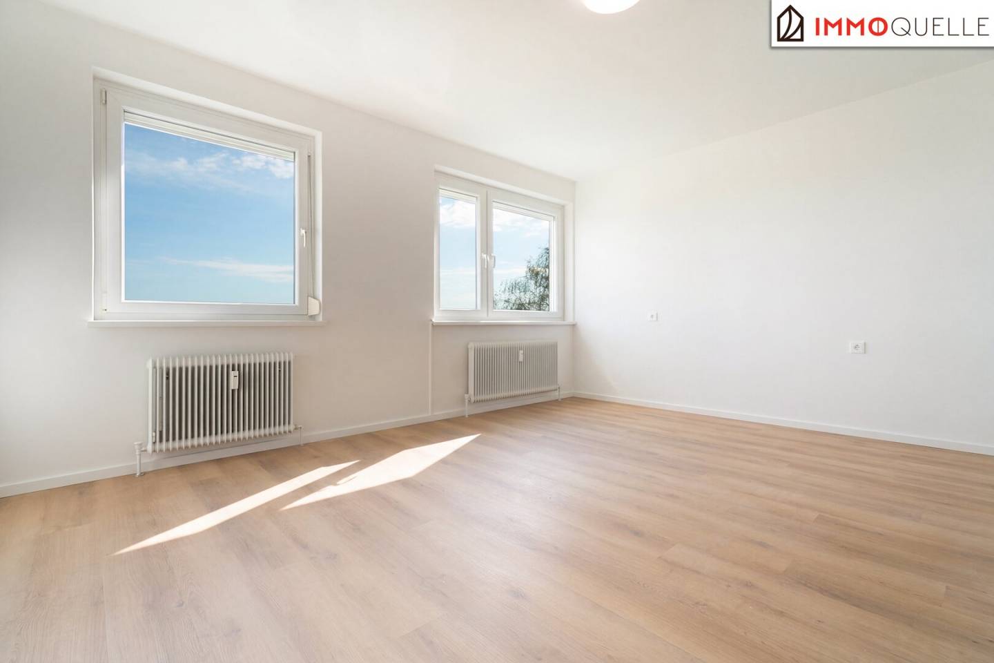 Quiet living with view of greenery - Compact 2-room apartment with morning sun, courtyard view and first occupancy after renovation