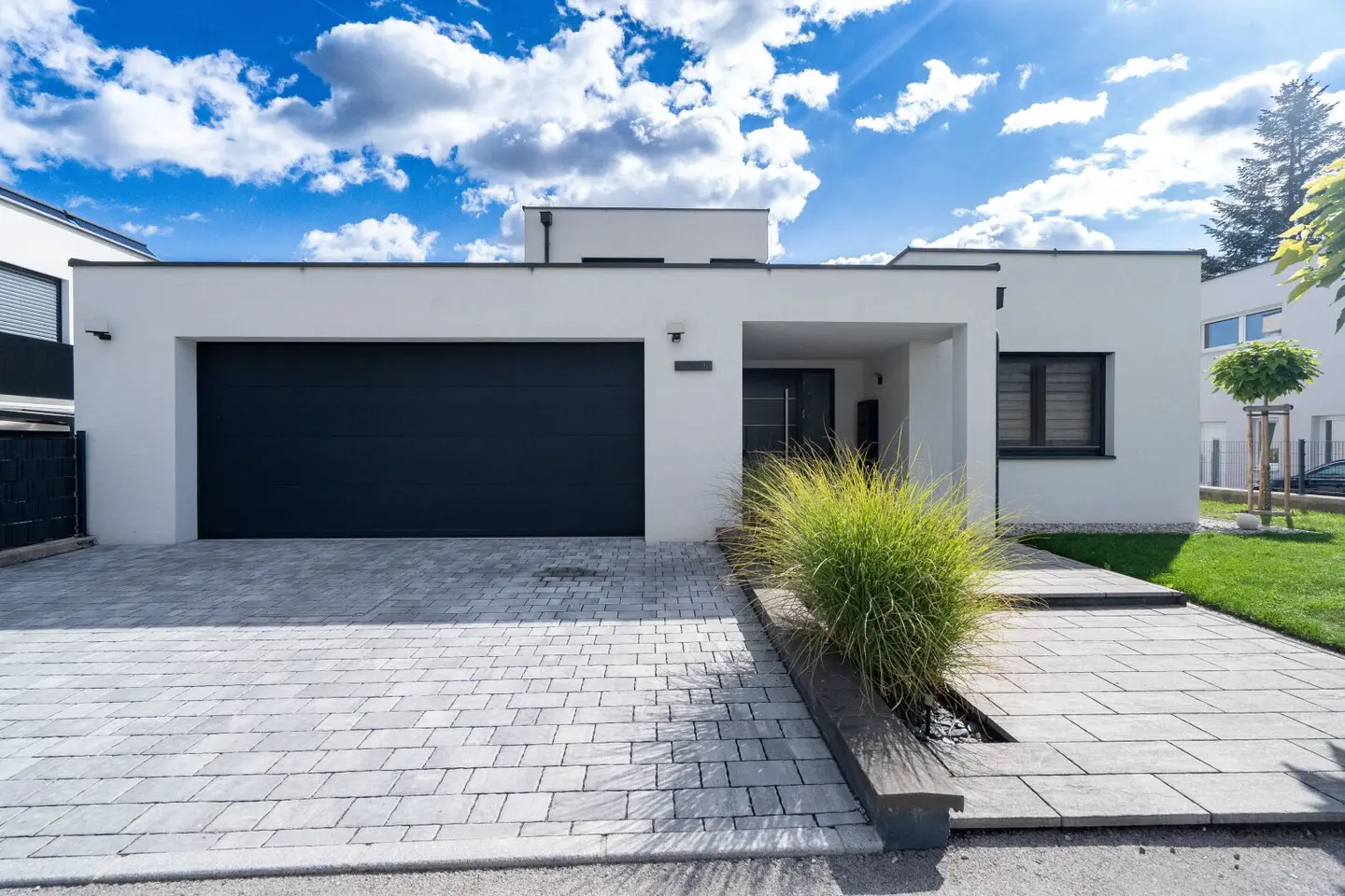 Modern single-family house in Bad Hall – large garden and two terraces