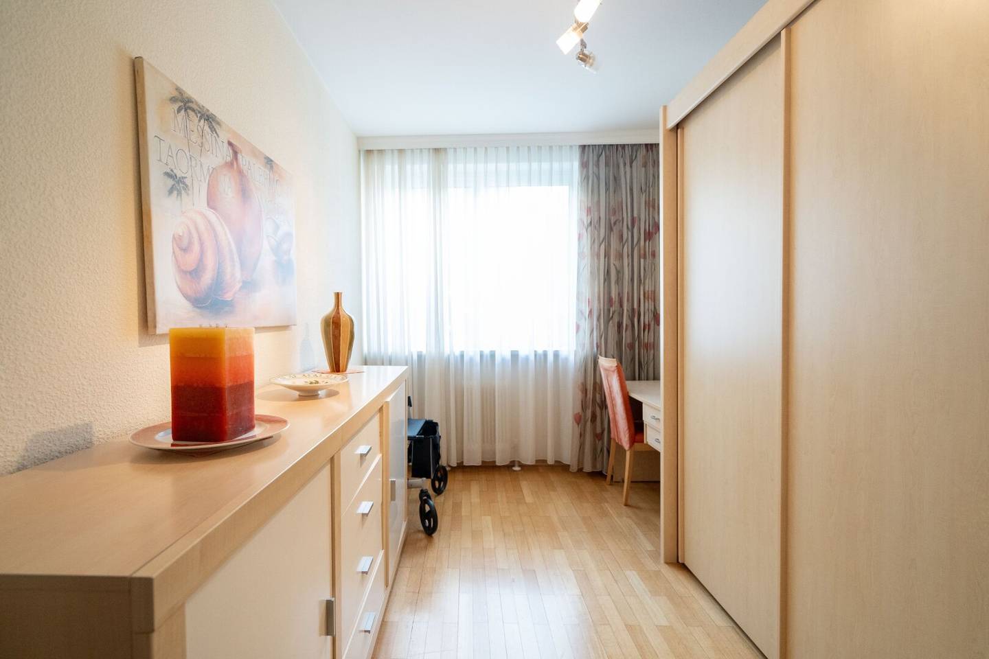 Zentral gelegene 4-Zimmer-Wohnung mit Balkon Nähe UKH zu kaufen