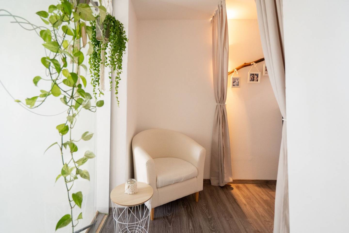 Modern 5-room apartment with dream garden and balcony in Neuhofen an der Krems for sale