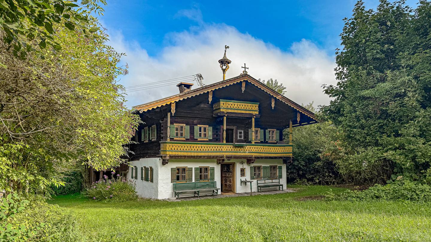 Historischer Bauernhauscharme ruhig im Grünen Wohnung