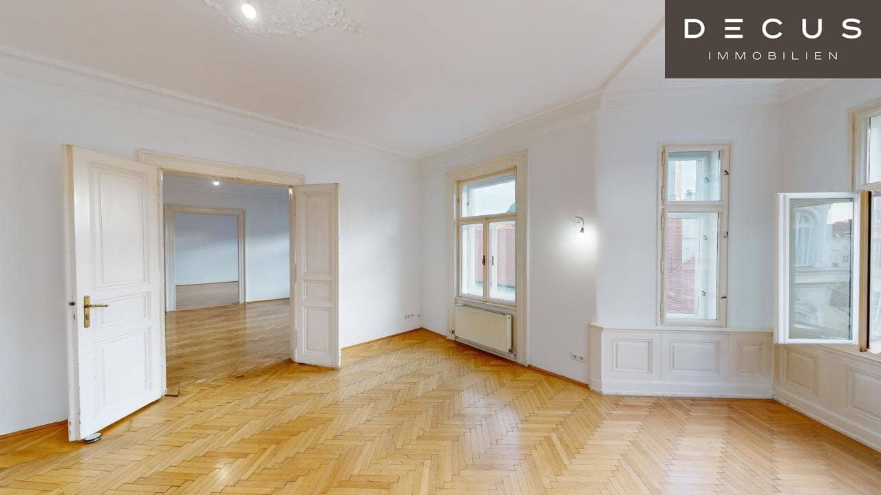 TOP LAGE NÄHE KARLSPLATZ | 4-ZIMMER ALTBAU  | AB SOFORT VERFÜGBAR
