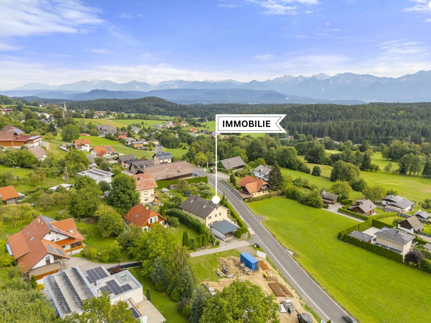 Sun, View and Lots of Space – Semi-detached House in Sought-after Location near Velden