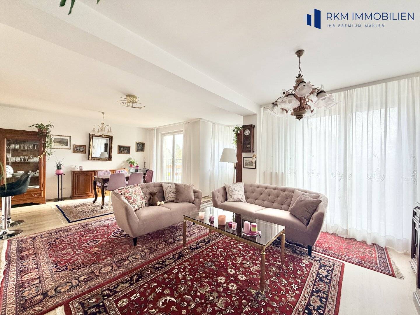 Bright 4-room apartment with garage Comfort and style on 99 m²