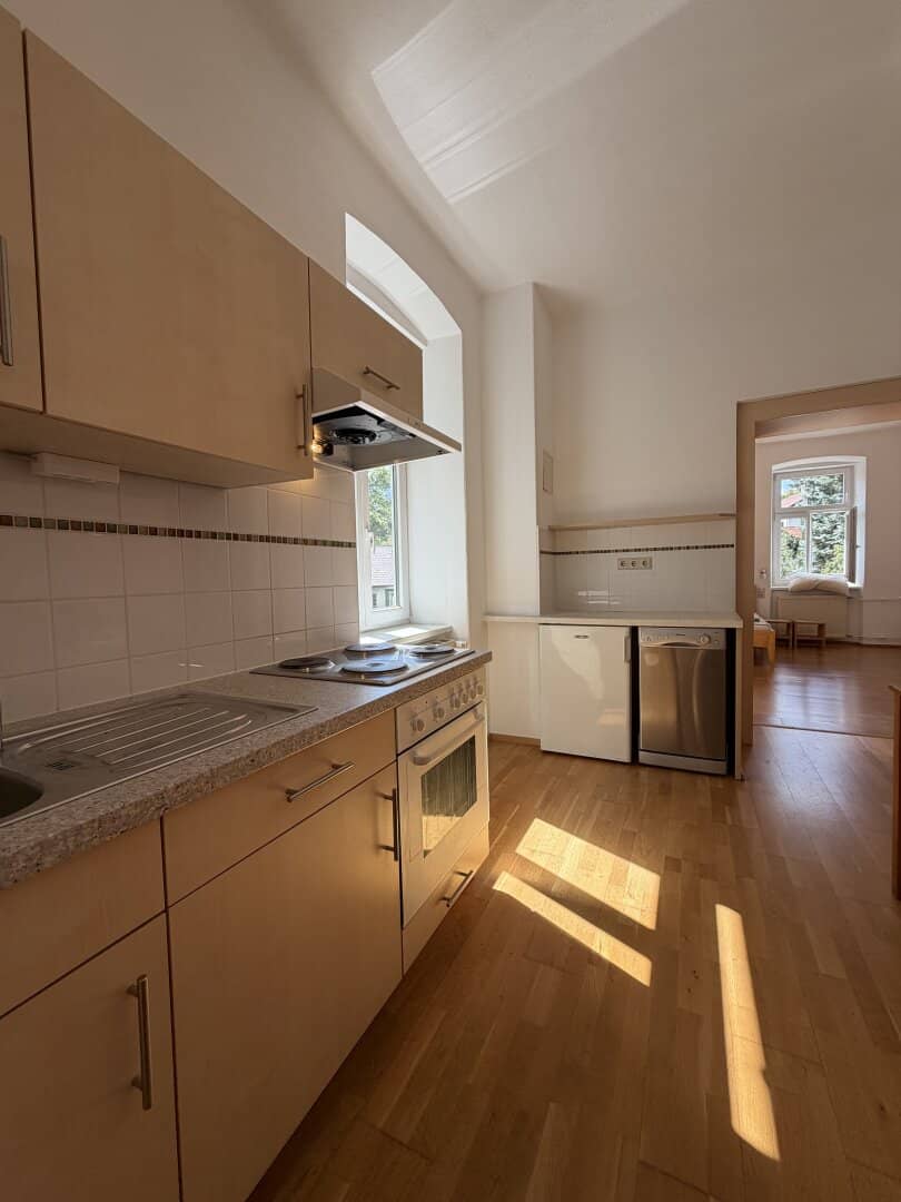 Charming 2-room apartment with kitchen and balcony, garden and parking space in Puchberg am Schneeberg