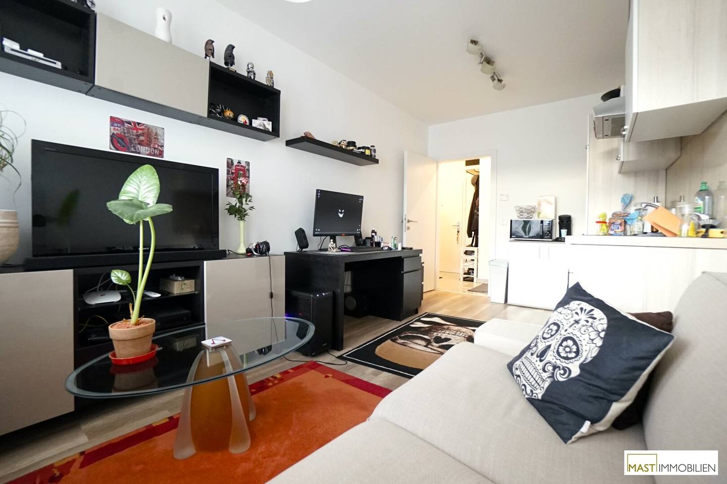 Single/Couple hit with approx. 41 m² with kitchen including appliances directly in Korneuburg.