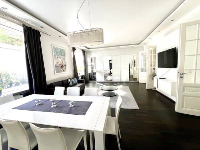 Stilvoll wohnen im 4. Bezirk – ca. 125 m² Altbau mit 47 m² Wohnsalon, Nähe Belvedere / Hauptbahnhof / U1!