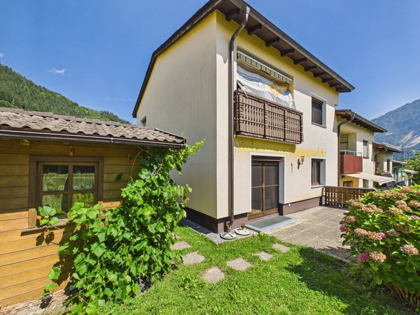 End Terrace House for Sale: Fiecht near Vomp – Family Friendly Living with Private Garden and Plenty of Outdoor Space