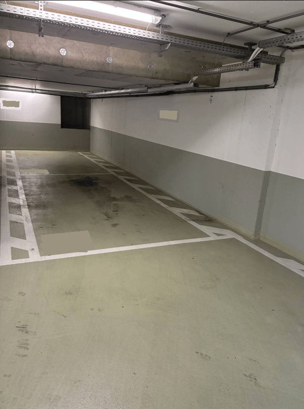 Private parking near Raimund Theater Wohnung
