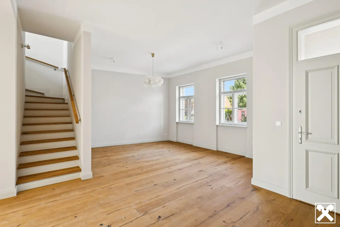 Schlüsselfertige Wohnung mit großem Garten und Ausbaureserve