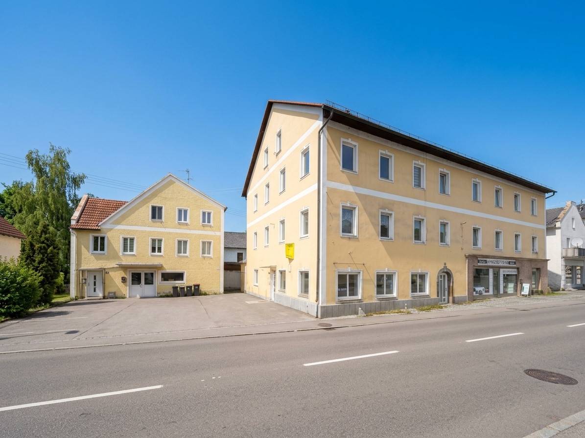 Well connected apartment near city centre with parking