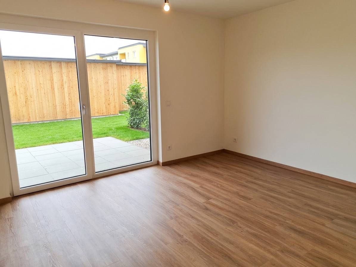 Geschützte Erdgeschosswohnung mit Garten und Terrasse