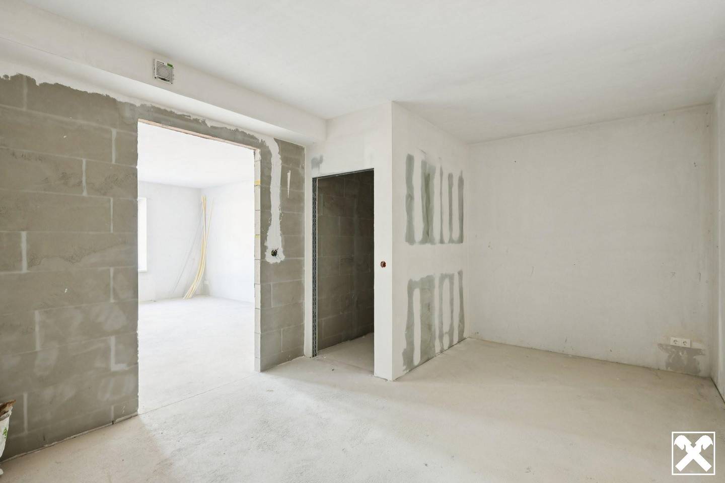 Geräumige familienwohnung mit Garten und Parkplätzen